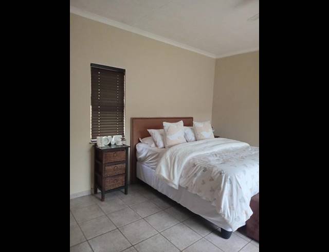 3 BEDROOM PROPERTY TO RENT IN MEER EN SEE